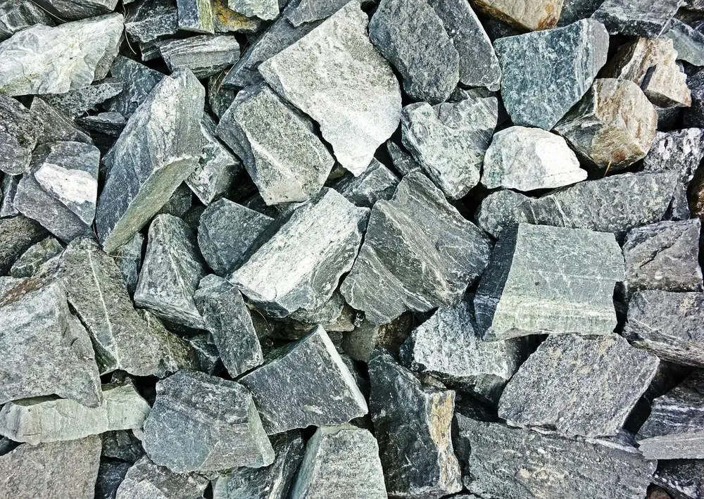 Bergkross efter genomförd bergsprängning